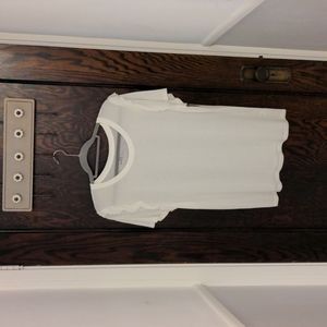 Woman's White T-shirt with ruffled sleeves in XL by 14th & Union